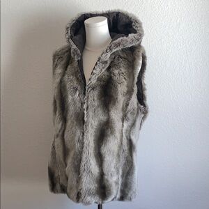 Faux Fur Hooded Reversible Vest in Gray Tones size M - like new condition